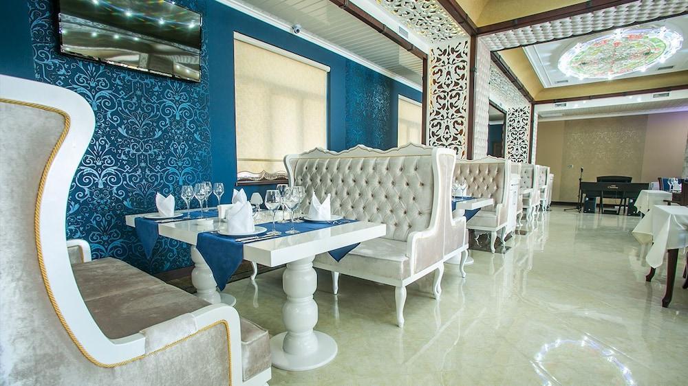 Emerald Hotel Baku Ngoại thất bức ảnh