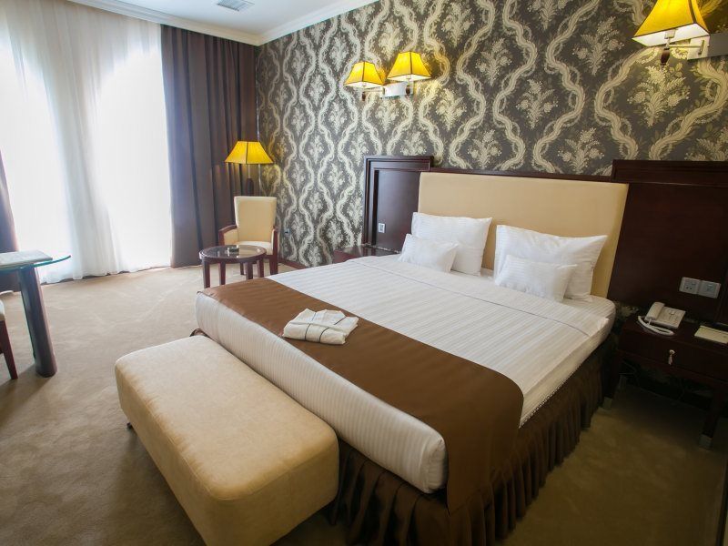 Emerald Hotel Baku Ngoại thất bức ảnh