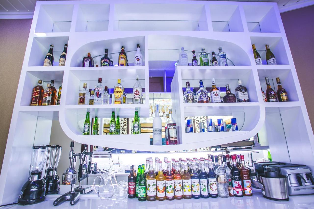 Emerald Hotel Baku Ngoại thất bức ảnh
