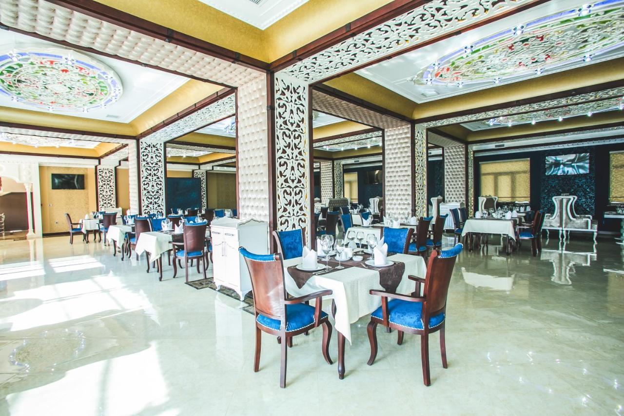 Emerald Hotel Baku Ngoại thất bức ảnh