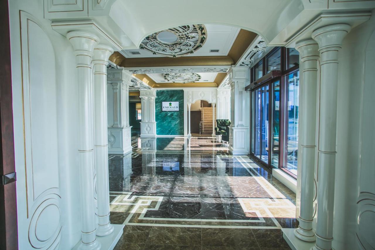 Emerald Hotel Baku Ngoại thất bức ảnh