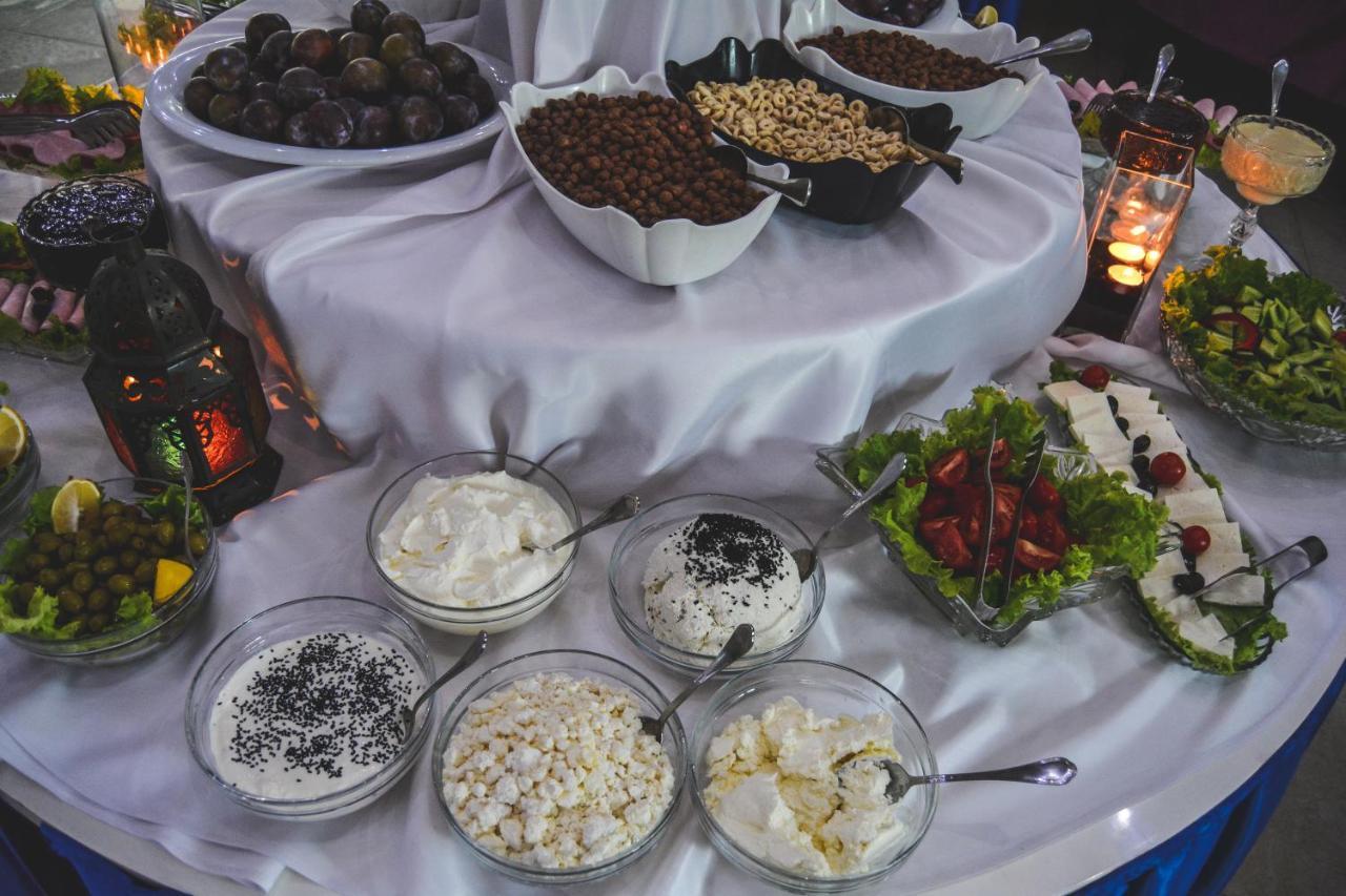 Emerald Hotel Baku Ngoại thất bức ảnh