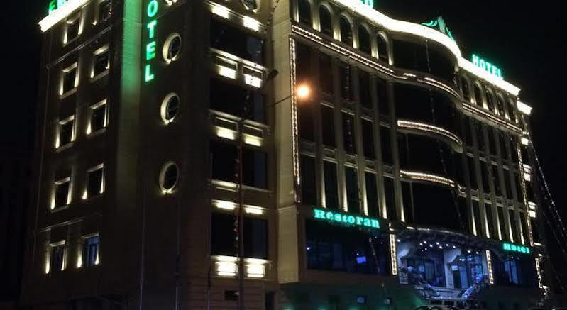 Emerald Hotel Baku Ngoại thất bức ảnh